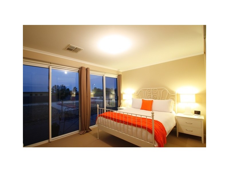 13 KEITH PAYNE CRT, Loxton SA 5333