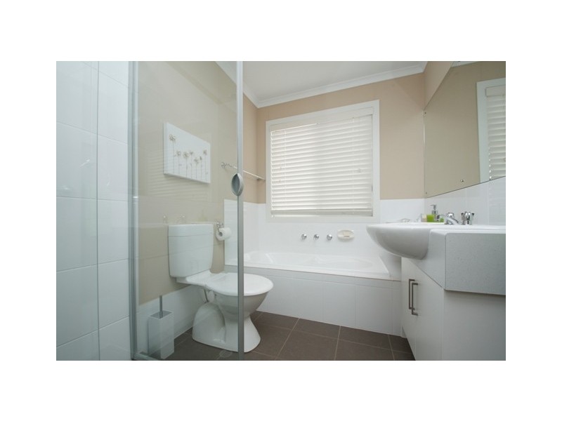 13 KEITH PAYNE CRT, Loxton SA 5333