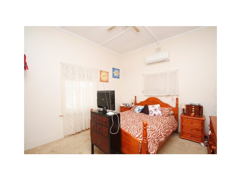 32 Tobruk Tce, Loxton SA 5333