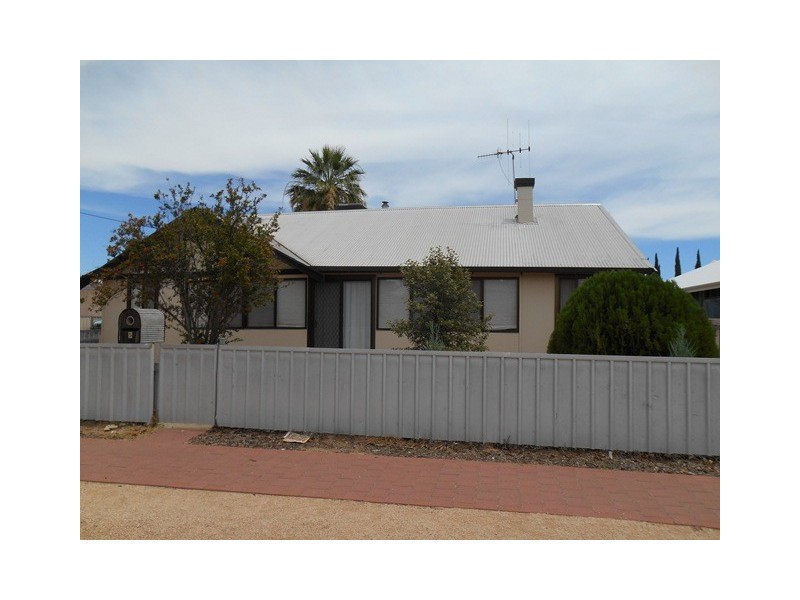 5 Thirteenth Street, Renmark SA 5341
