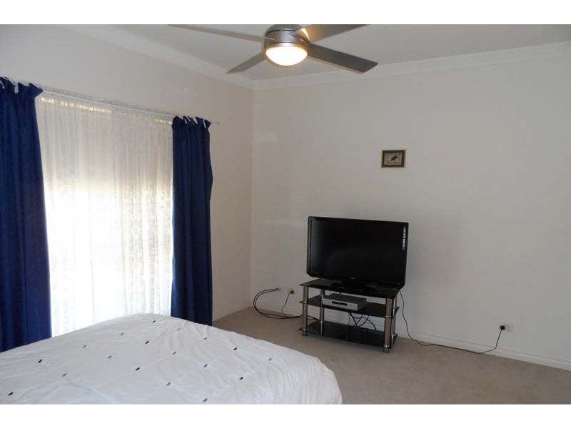 8 Hisgrove Road, Renmark SA 5341