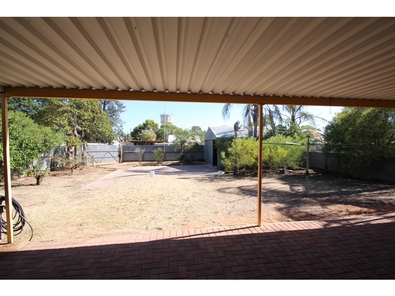 2 Clark Street, Berri SA 5343