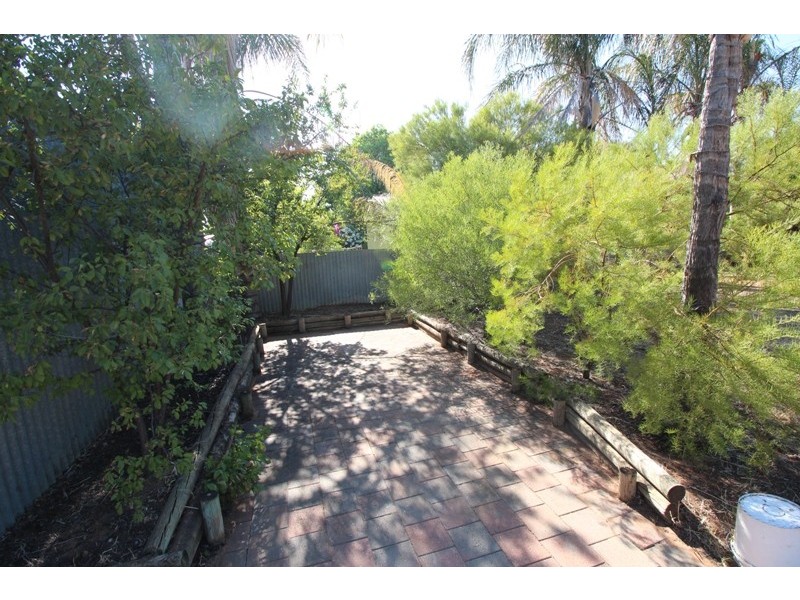 2 Clark Street, Berri SA 5343