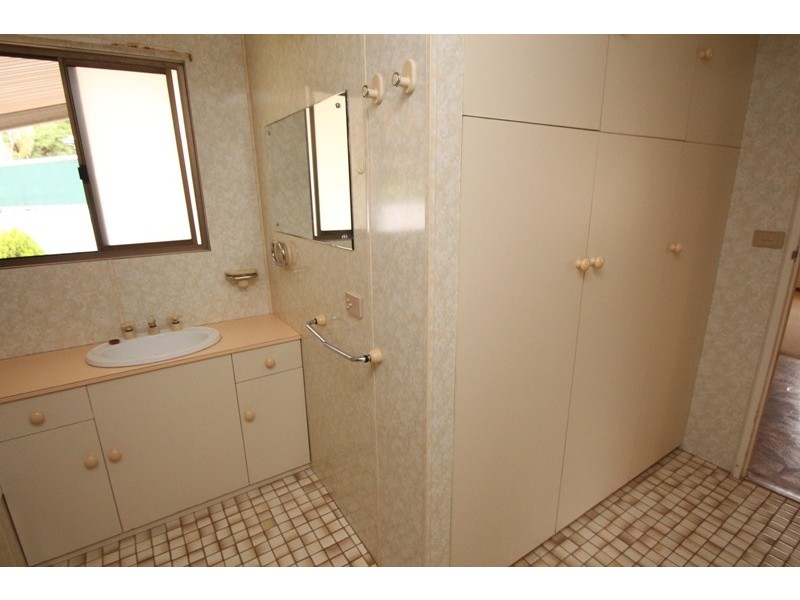 9 Cornwall Street, Berri SA 5343