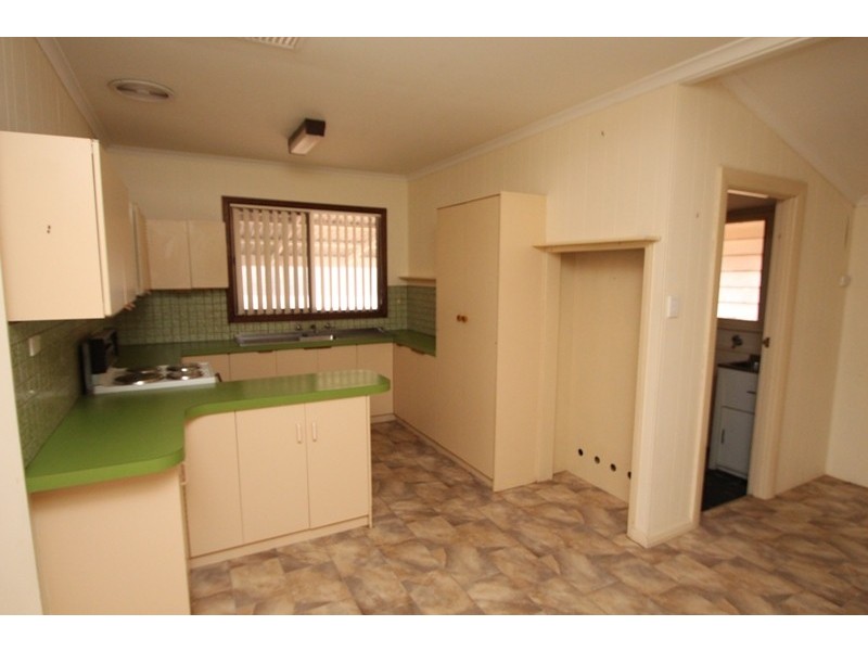 9 Cornwall Street, Berri SA 5343