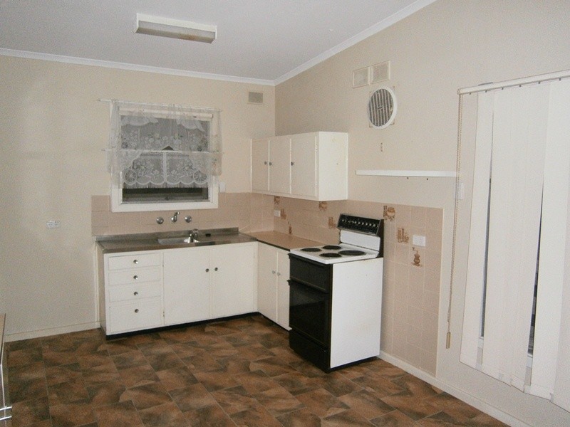 14 Miller Street, Waikerie SA 5330