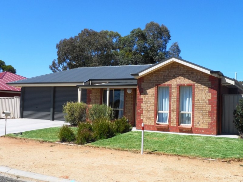 27 Schick Street, Loxton SA 5333