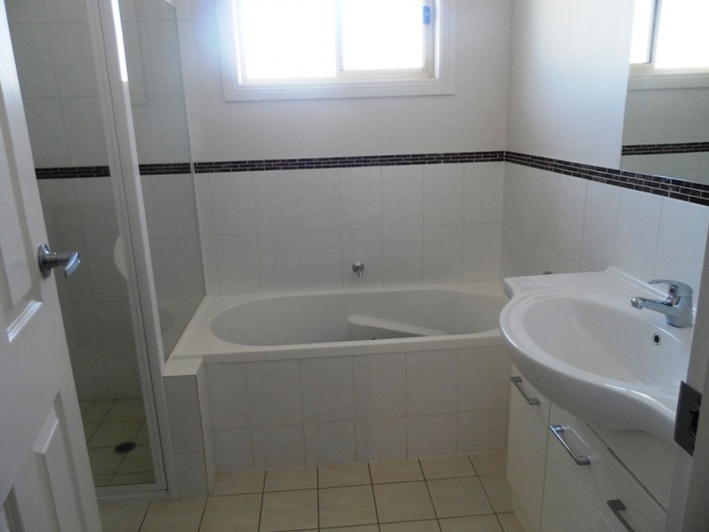 27 Schick Street, Loxton SA 5333