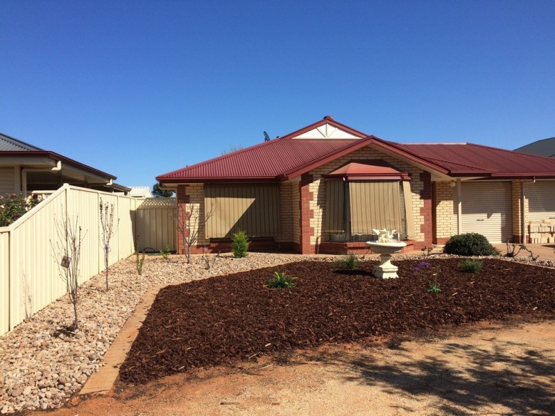 5 Torrens Street, Loxton SA 5333