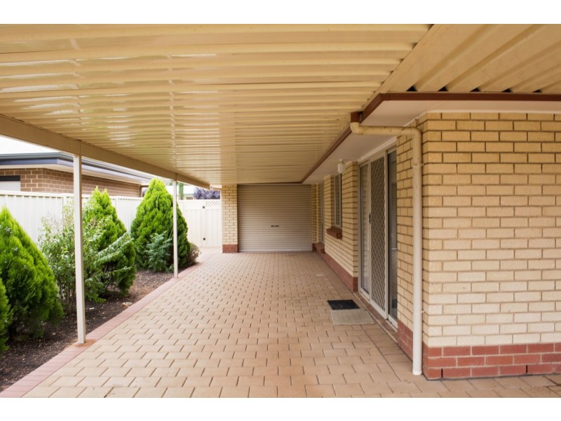 5 Torrens Street, Loxton SA 5333