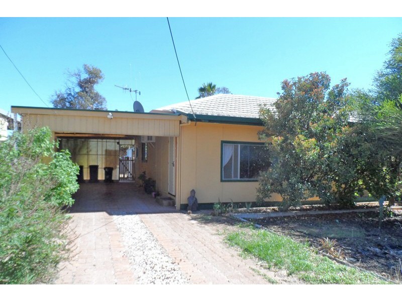 12 Hopkins Street, Renmark SA 5341