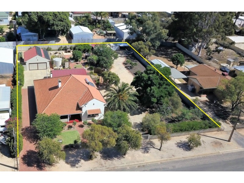 40 and 42 Wodonga Avenue, Loxton SA 5333