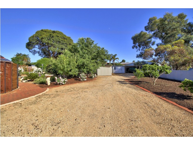 40 and 42 Wodonga Avenue, Loxton SA 5333