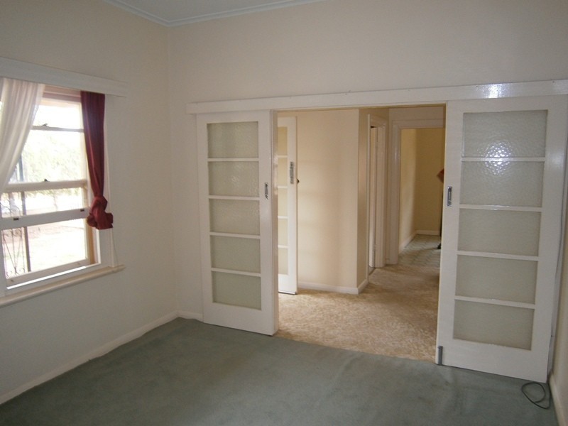 8 Kleemann Street, Waikerie SA 5330