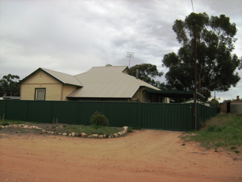 32 High Street PARUNA via, Loxton SA 5333