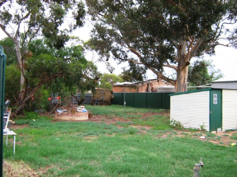 32 High Street PARUNA via, Loxton SA 5333