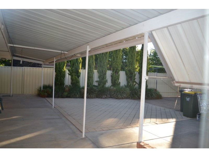 14 First Street, Loxton SA 5333