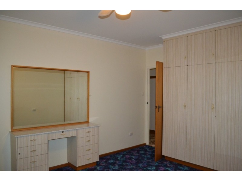 14 First Street, Loxton SA 5333