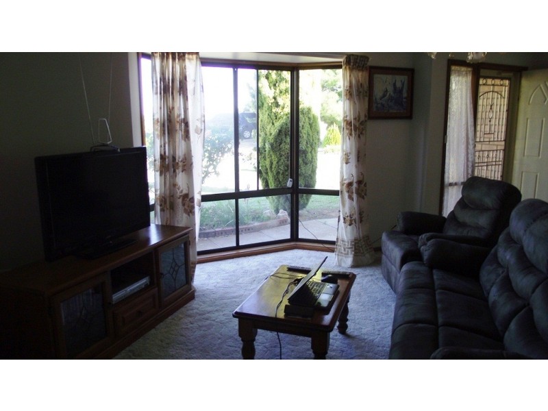 21 Downer Avenue, Lyrup SA 5343