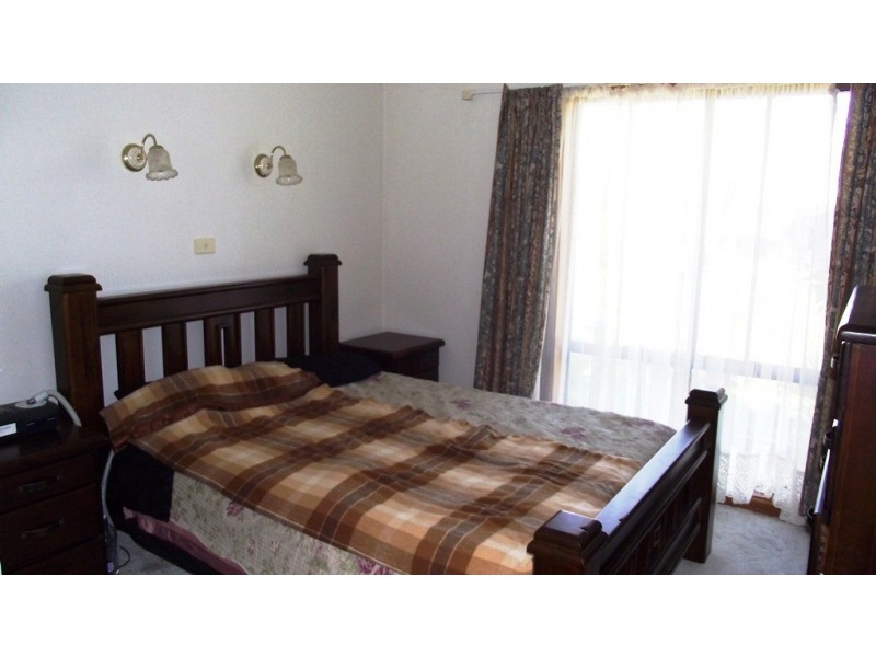 21 Downer Avenue, Lyrup SA 5343