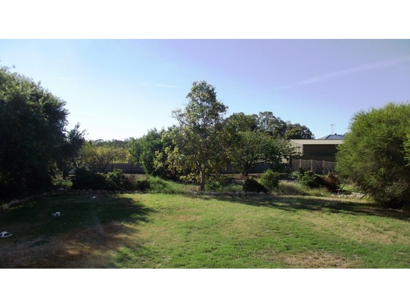 21 Downer Avenue, Lyrup SA 5343