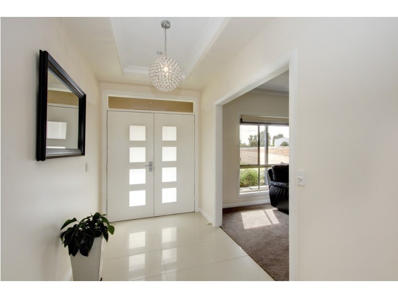 21 Casson Avenue, Loxton SA 5333