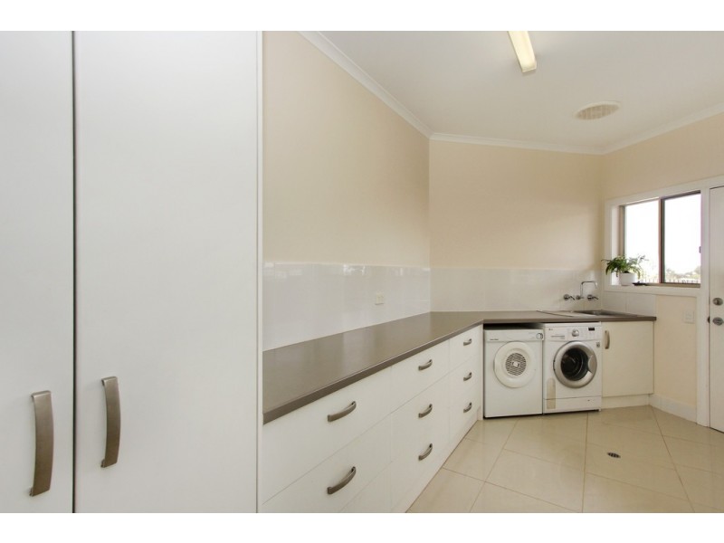 21 Casson Avenue, Loxton SA 5333