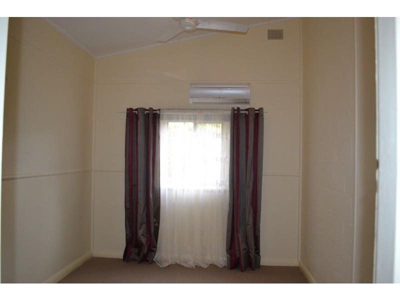 9 Laffer Street, Barmera SA 5345