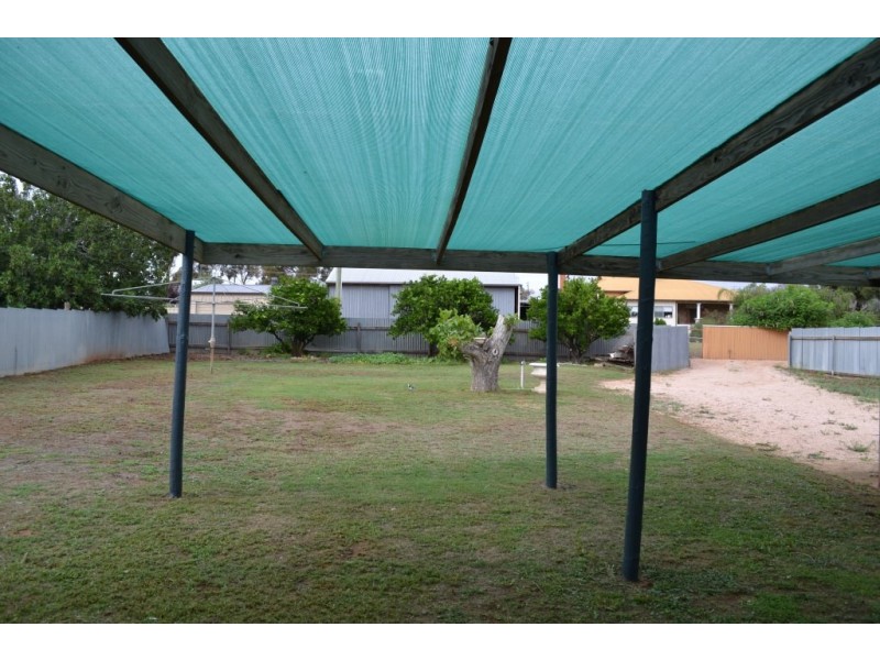 9 Laffer Street, Barmera SA 5345