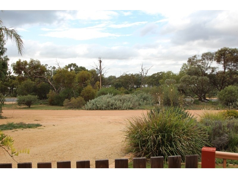 702 Kingston Road, Moorook SA 5332