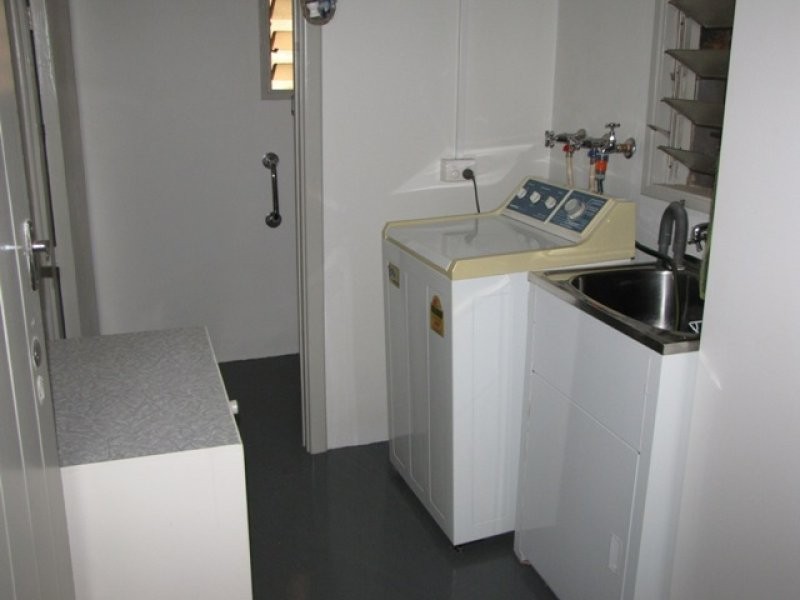 6 Pine Ave, Loxton SA 5333