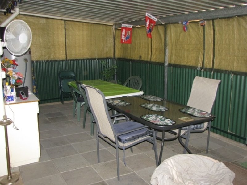 6 Pine Ave, Loxton SA 5333