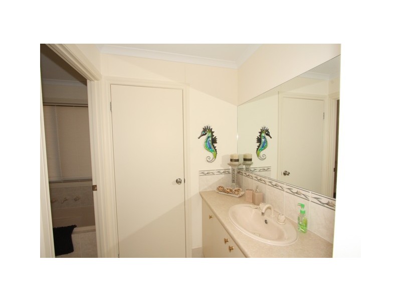 13 Schick Street, Loxton SA 5333