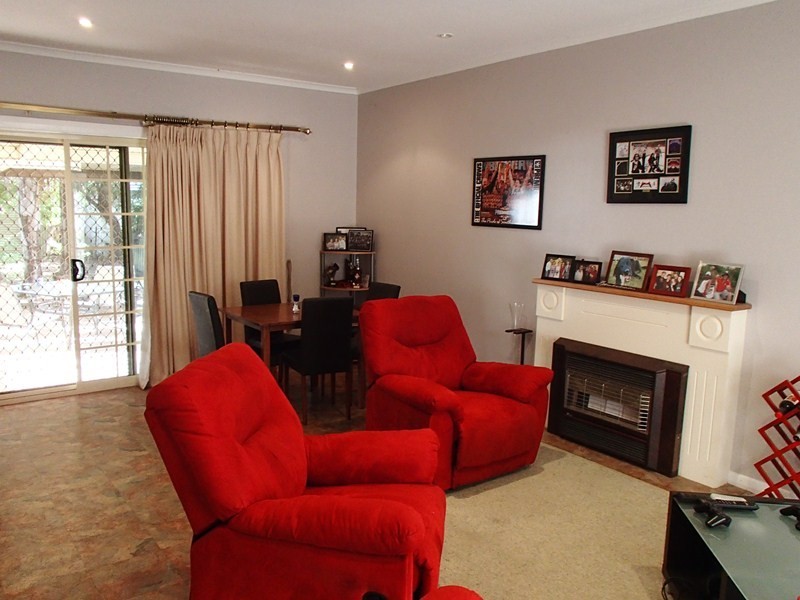 25 Sixteenth Street, Renmark SA 5341