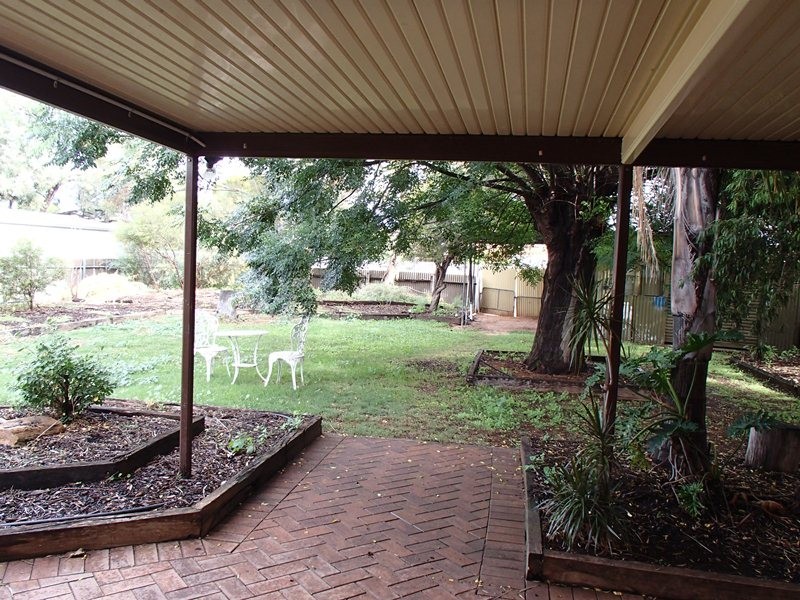 25 Sixteenth Street, Renmark SA 5341