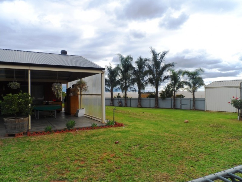 97 Edwards Road, Loxton SA 5333