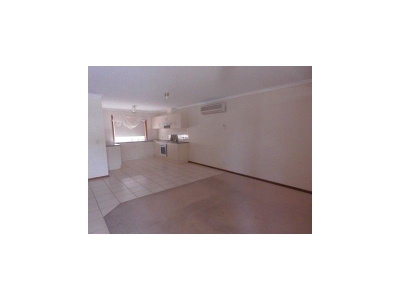 unit 2, 85 Sixteenth Street, Renmark SA 5341