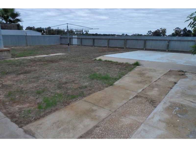 34 Sims Parade, Renmark SA 5341