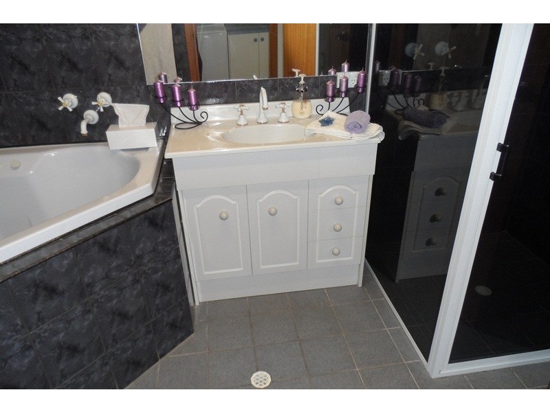 9 Eighth Street, Renmark SA 5341