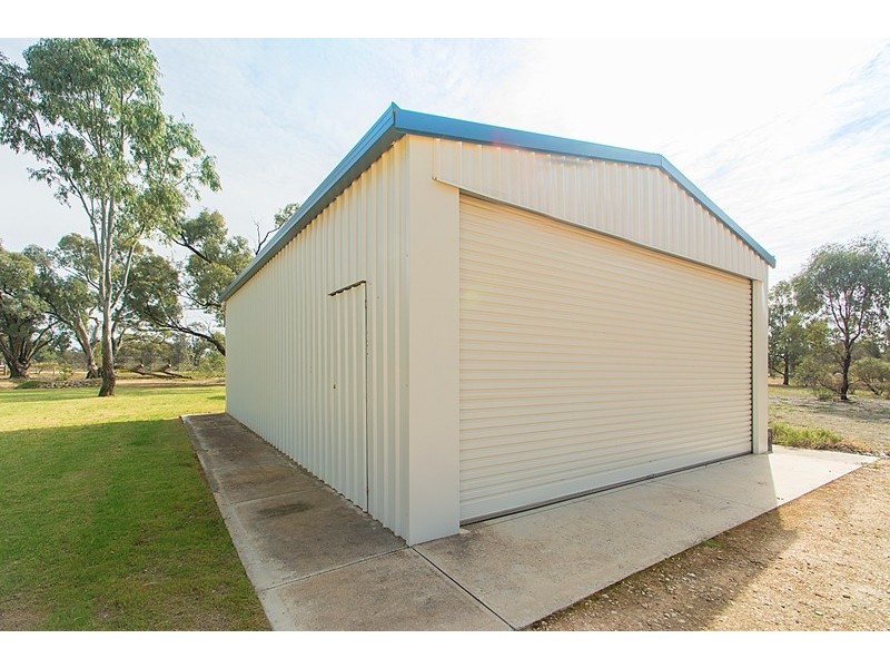 60 Morphetts Flat Road, Morgan SA 5320