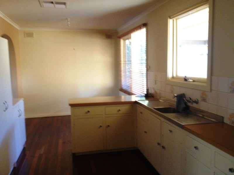 37 Hawdon Street, Barmera SA 5345