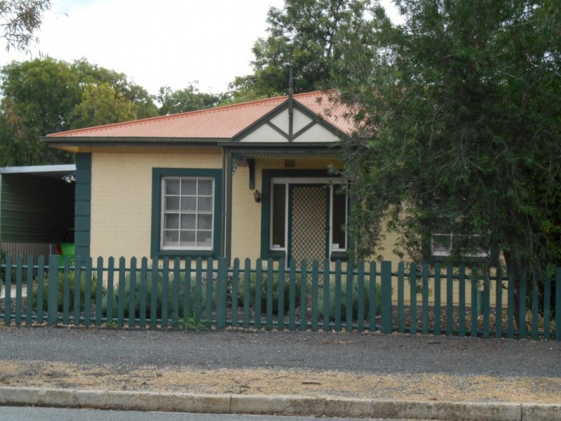 7 Trenaman Cres, Berri SA 5343