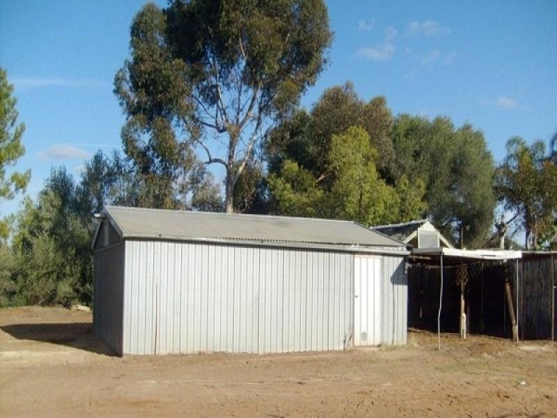 314 Old Sturt Highway, Glossop SA 5344