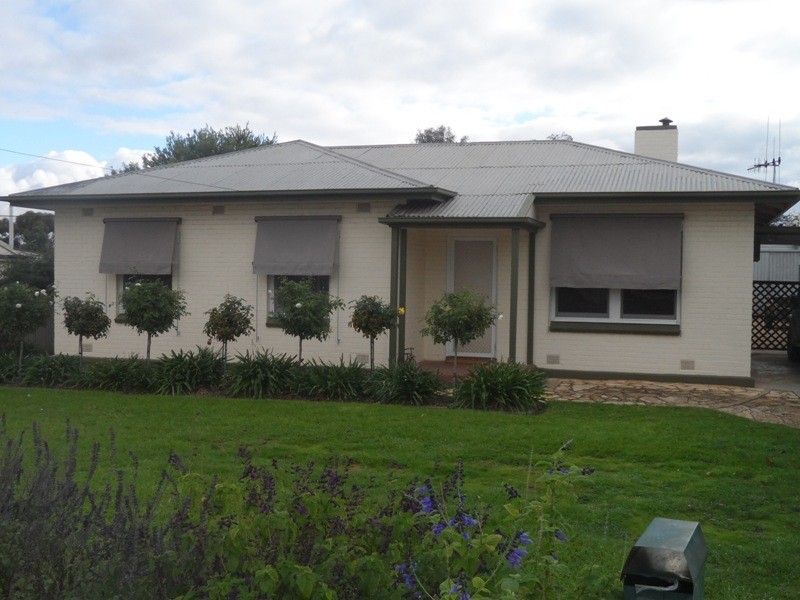 30 Acacia Avenue, Loxton SA 5333