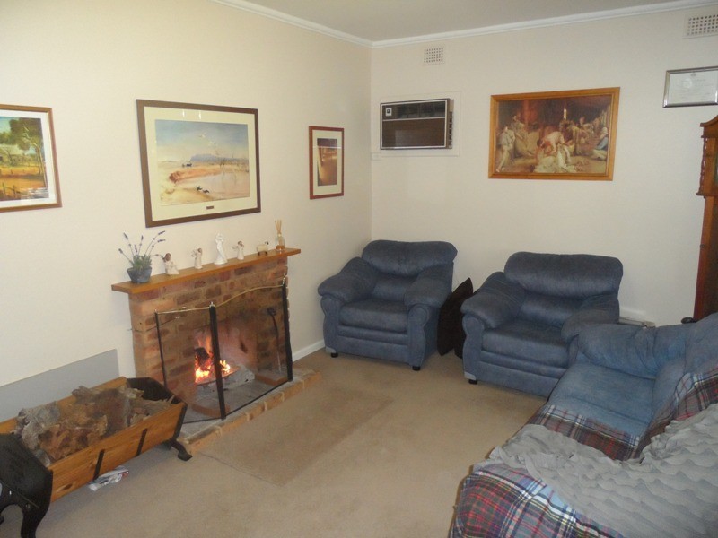 30 Acacia Avenue, Loxton SA 5333