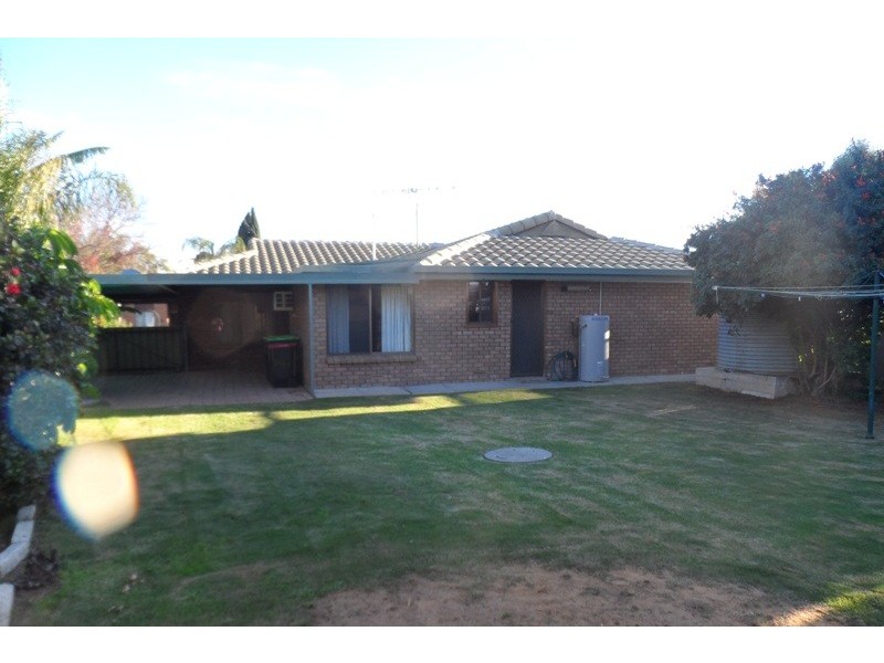 4 Barrington Street, Renmark SA 5341