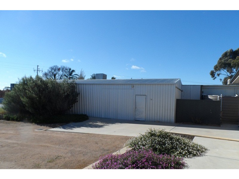 15 Cucumunga Street, Renmark SA 5341