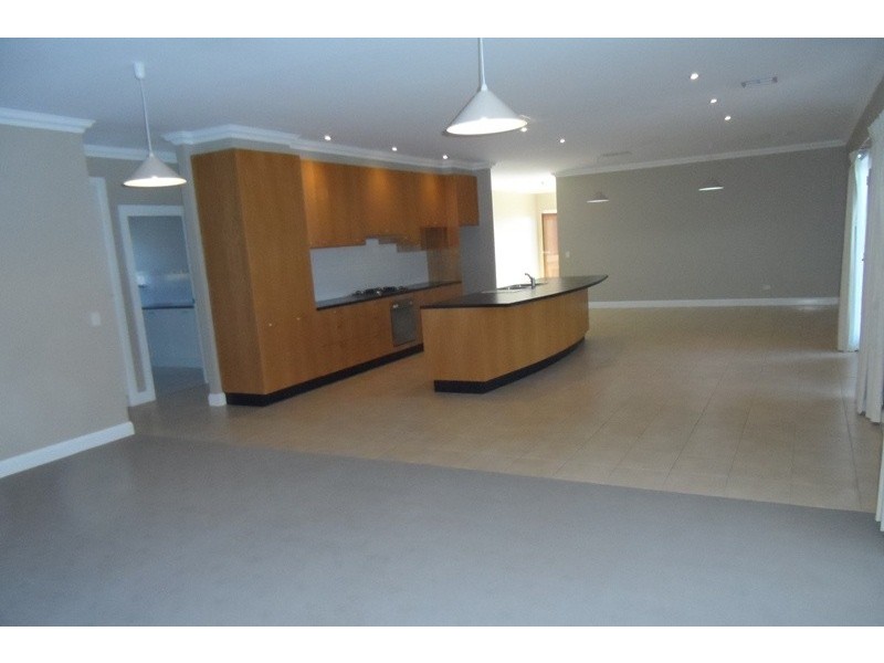 15 Cucumunga Street, Renmark SA 5341