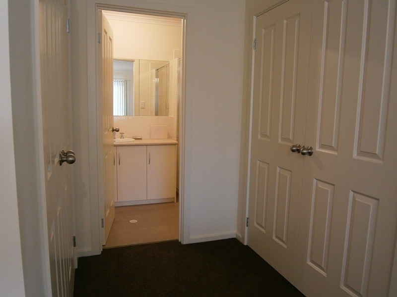 42 Acland Street, Blanchetown SA 5357