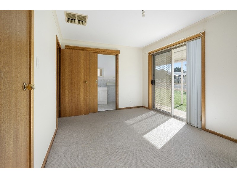 6 McCutcheon Street, Waikerie SA 5330